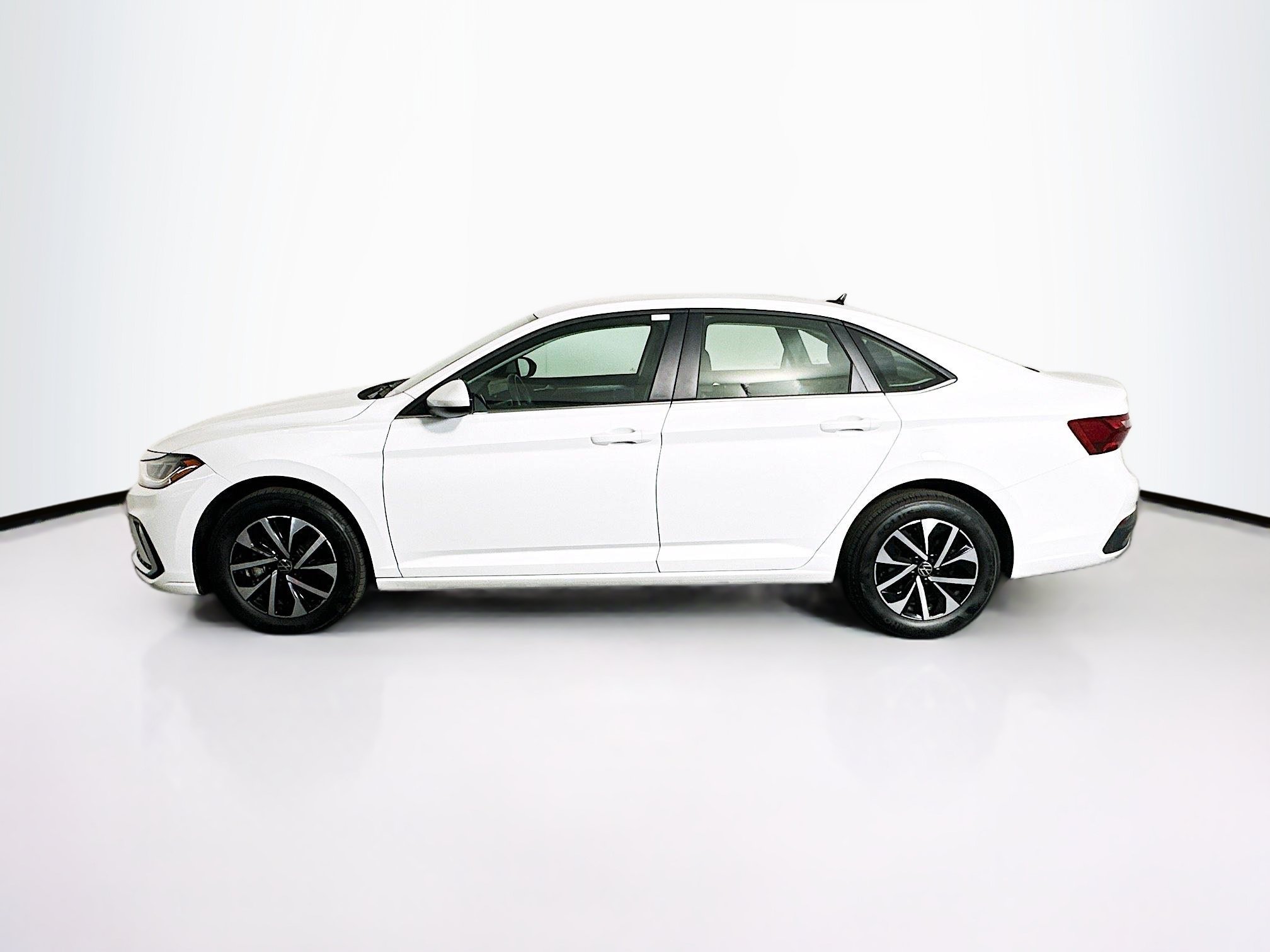 Used 2025 Volkswagen Jetta S FWD image 4
