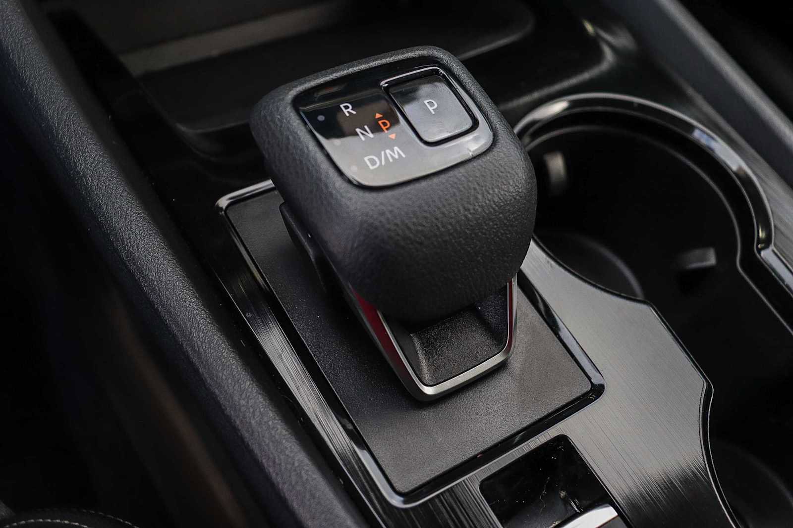 Used 2023 Nissan Rogue SV image 20