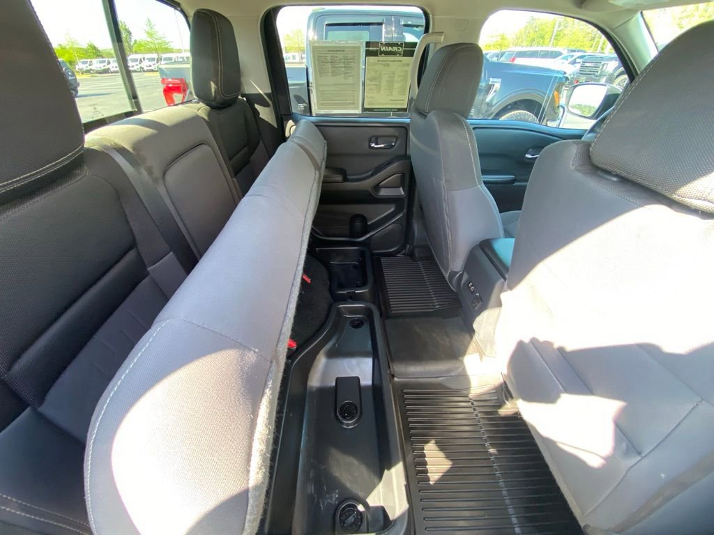 Used 2025 Nissan Frontier SV w/ SV Convenience Package AWD/4WD image 26