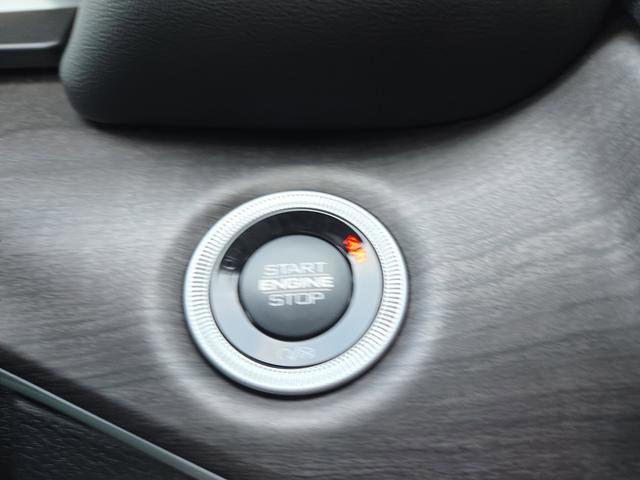 New 2025 Jeep Grand Cherokee L Limited w/ Luxury Tech Group II image 31