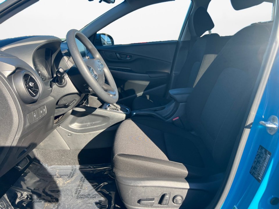 Used 2023 Hyundai Kona SEL image 11