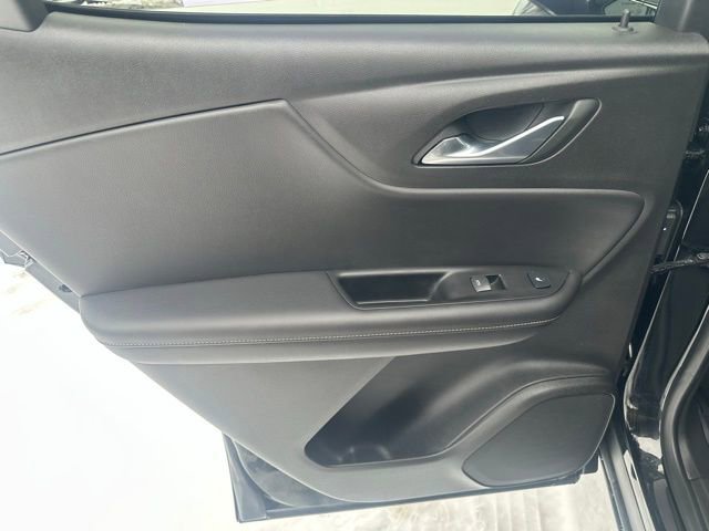 Used 2023 Chevrolet Blazer Premier w/ Driver Confidence II Package image 17