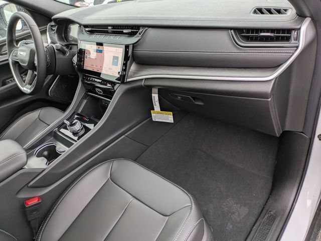 New 2026 Jeep Grand Cherokee Limited AWD/4WD image 35