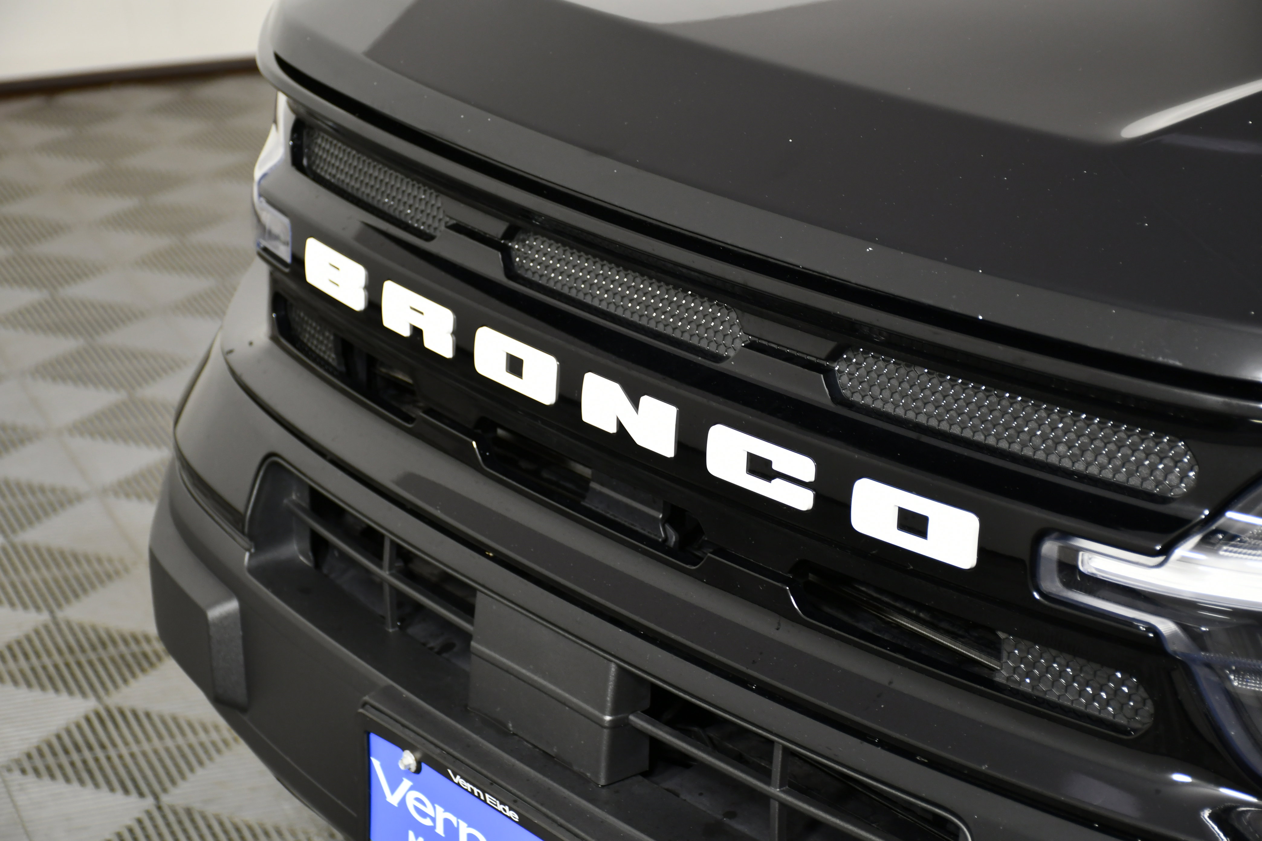 Used 2021 Ford Bronco Sport Outer Banks w/ Outer Banks Package (96D) image 11