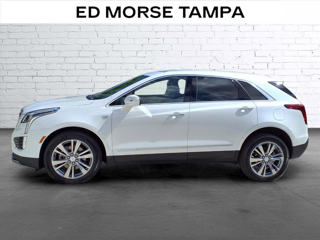 Certified 2025 Cadillac XT5 Premium Luxury AWD/4WD image 2