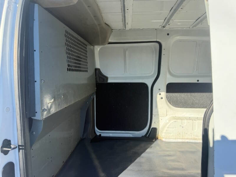 Used 2015 Nissan NV200 S image 13