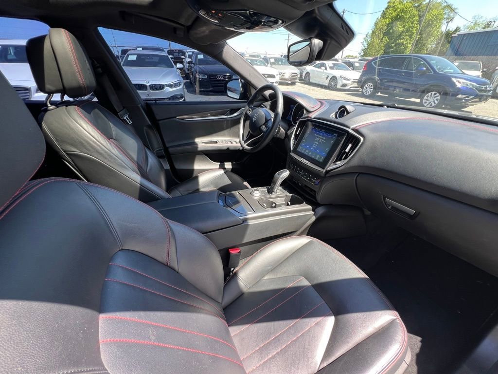Used 2020 Maserati Ghibli S Q4 AWD/4WD image 16