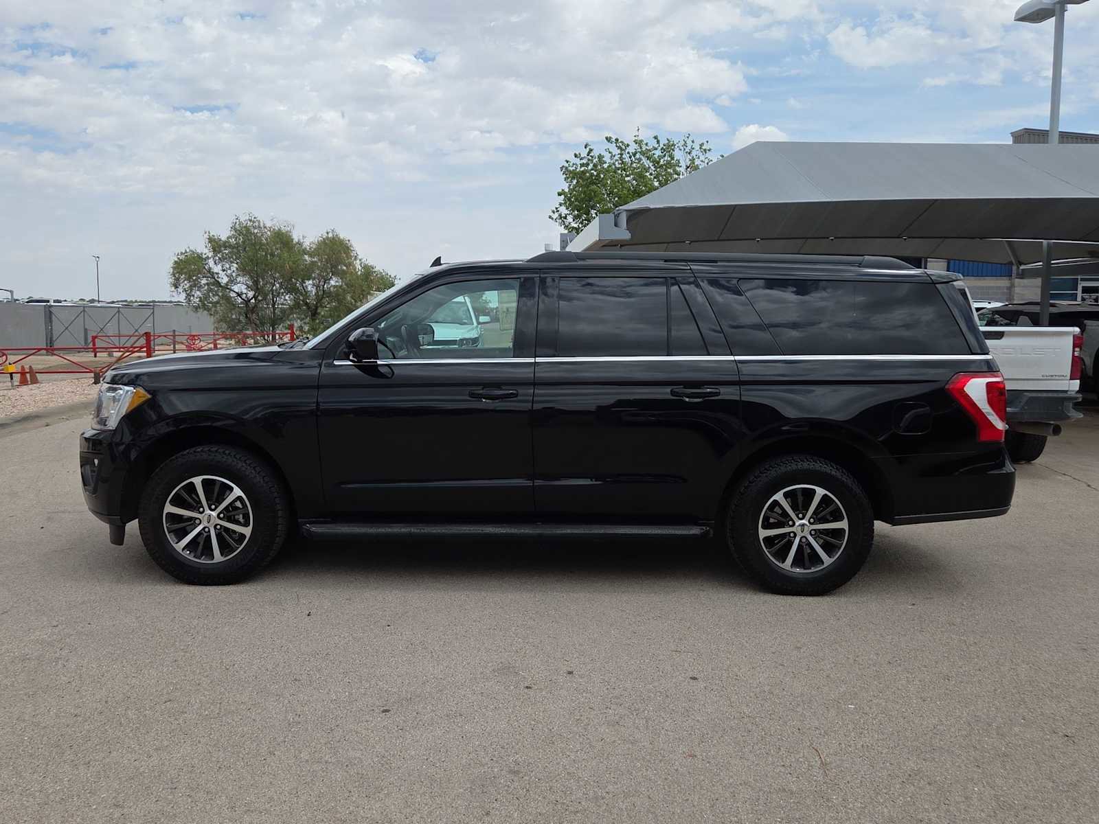 Used 2021 Ford Expedition Max XLT AWD/4WD image 5