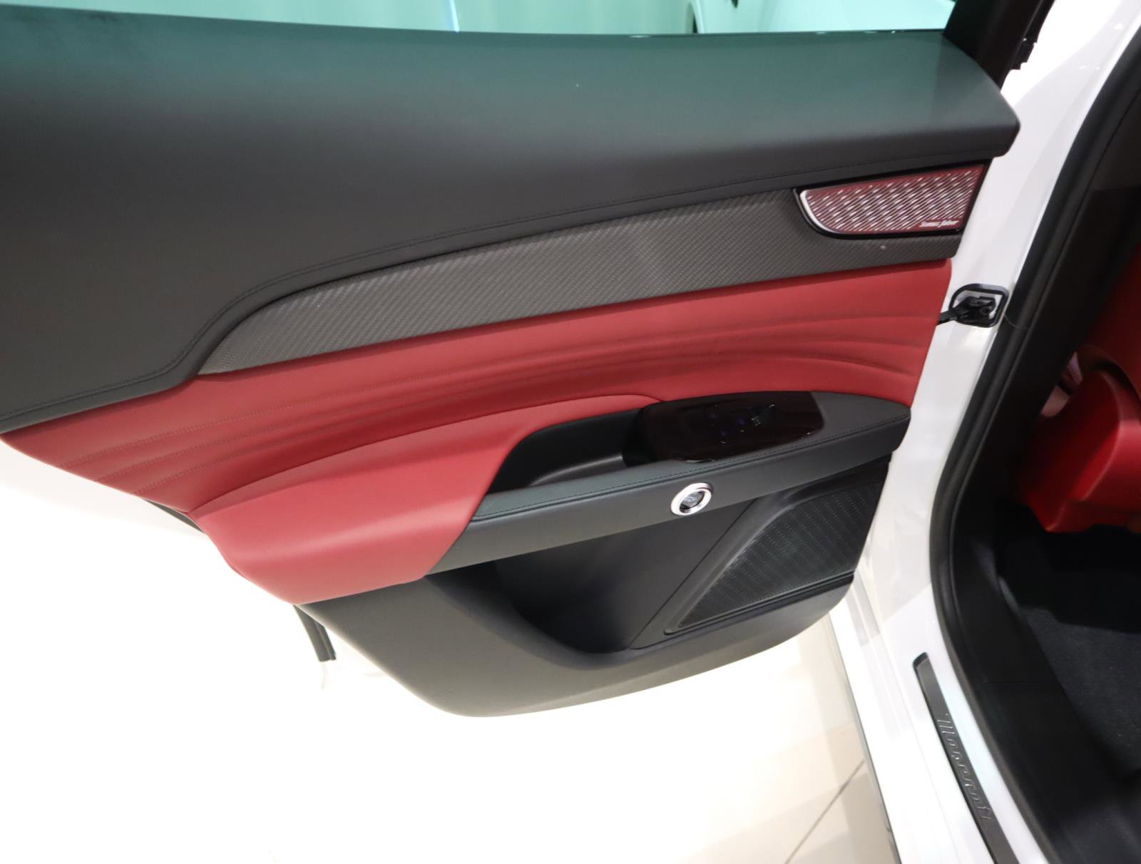 Used 2023 Maserati Grecale Modena image 22