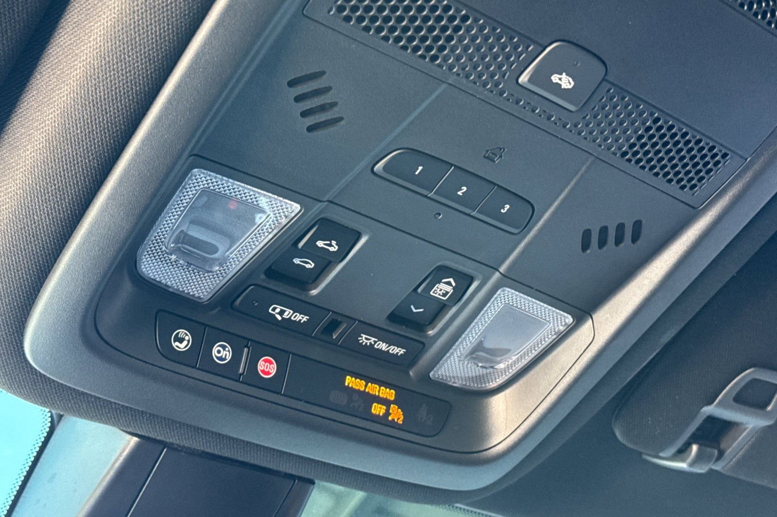 Certified 2025 Cadillac XT6 Premium Luxury image 22