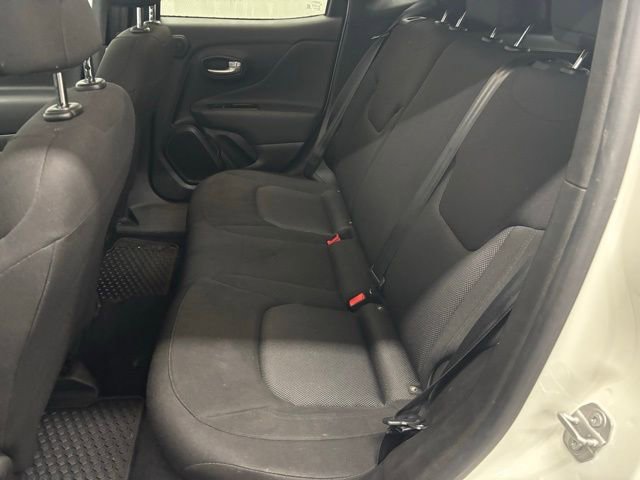 Used 2023 Jeep Renegade Latitude w/ Sun/Sound Group image 9