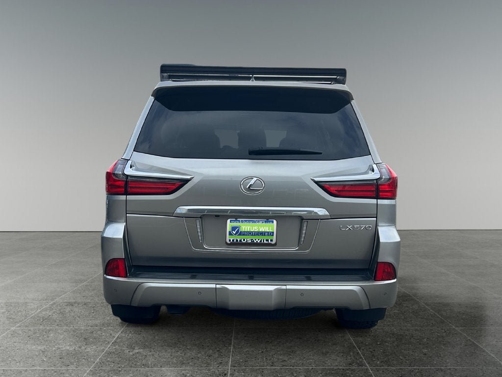 Used 2021 Lexus LX 570 4WD w/ Luxury Package image 8