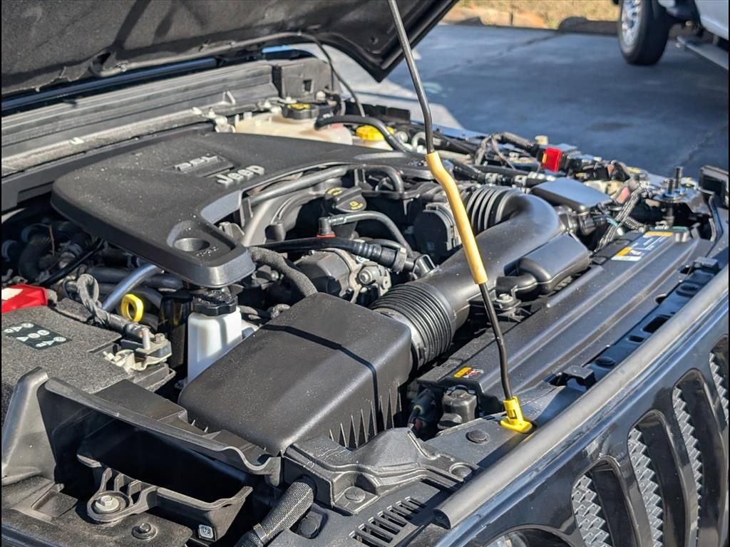 Used 2021 Jeep Wrangler Unlimited Sport image 23