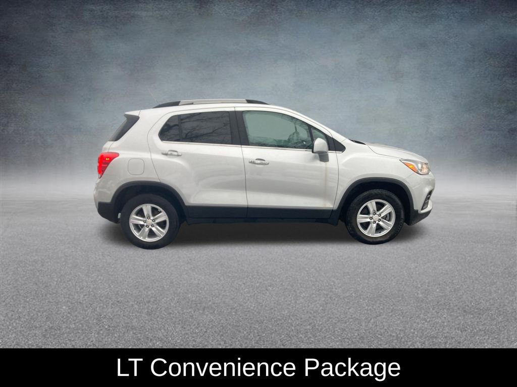 Used 2019 Chevrolet Trax LT w/ LT Convenience Package image 8