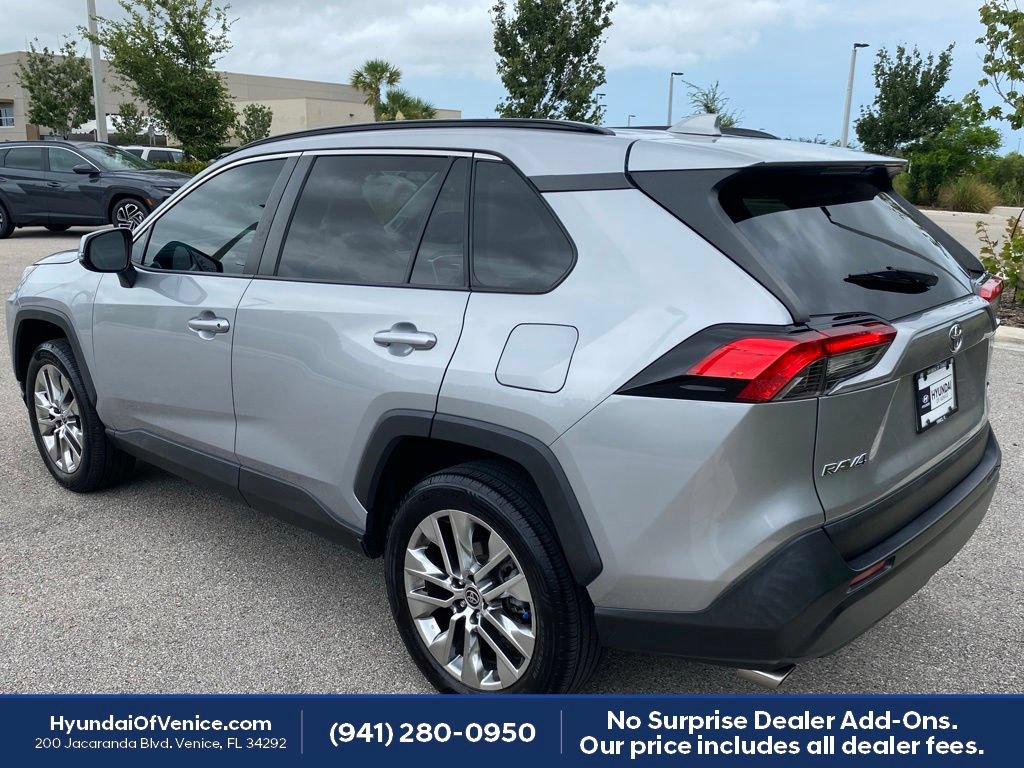 Used 2021 Toyota RAV4 XLE Premium FWD image 11