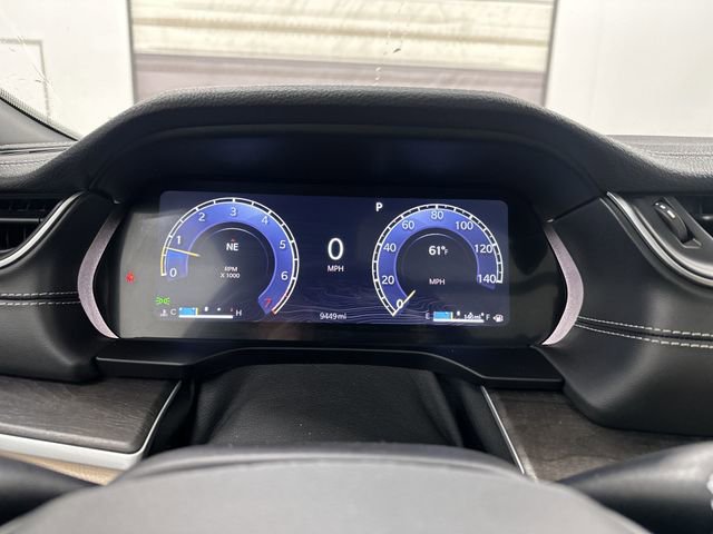 Used 2025 Jeep Grand Cherokee Limited w/ Black Appearance Package image 11