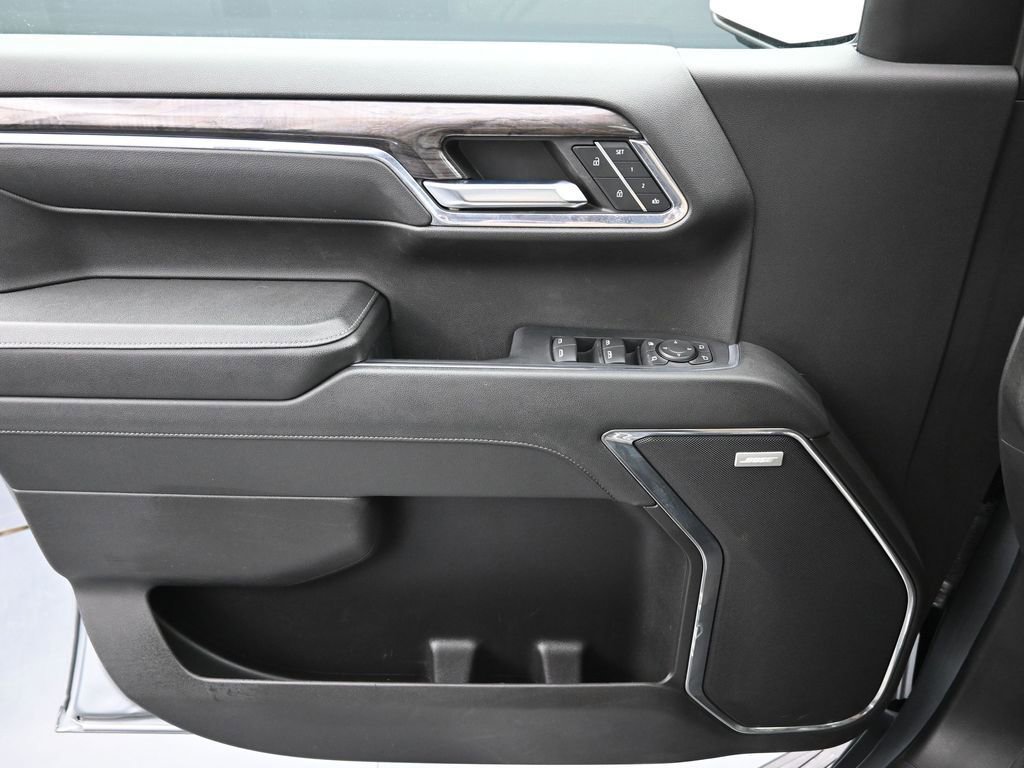 Used 2024 Chevrolet Silverado 1500 LTZ image 24