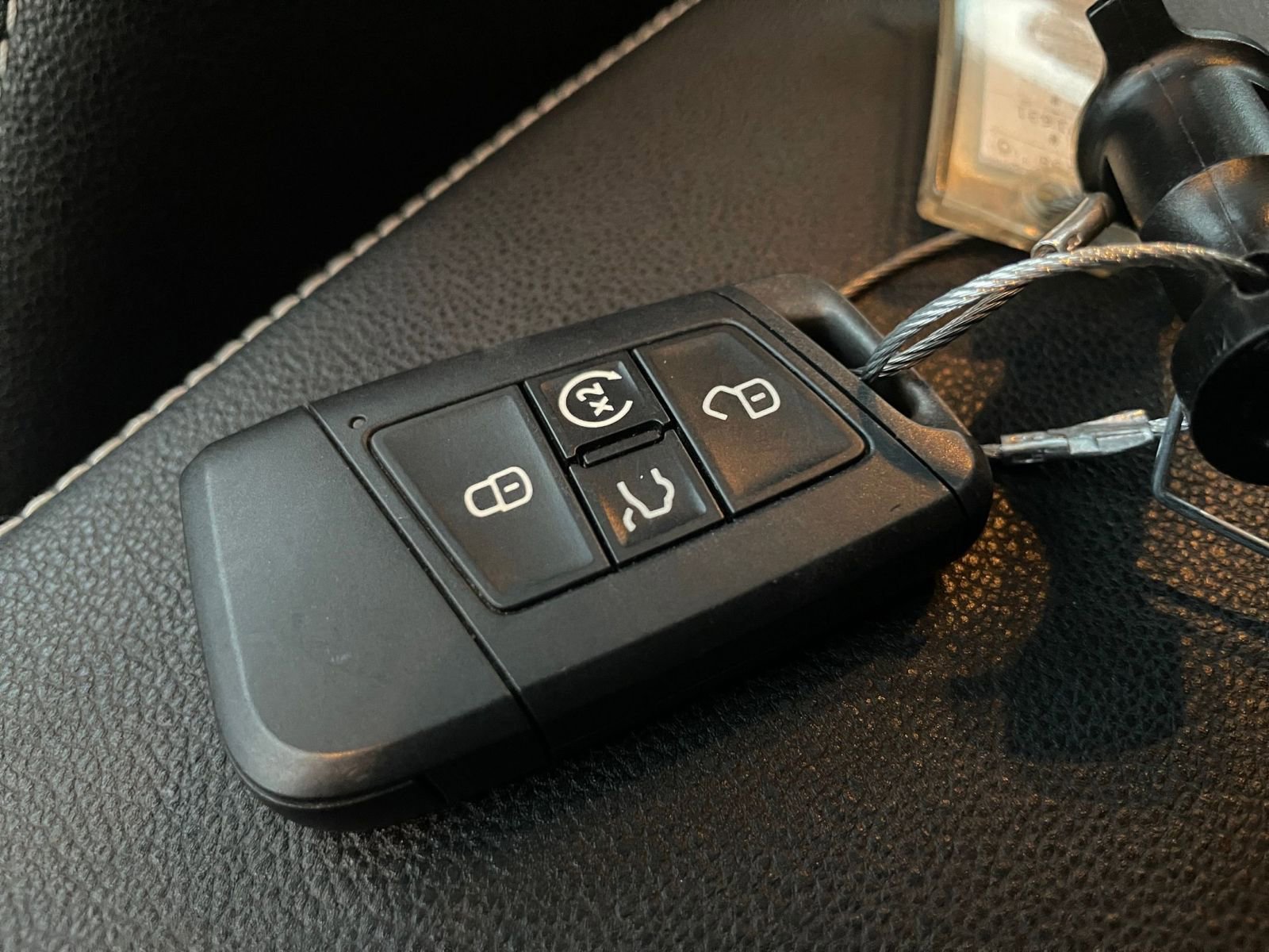 Used 2025 Volkswagen Jetta SE image 22