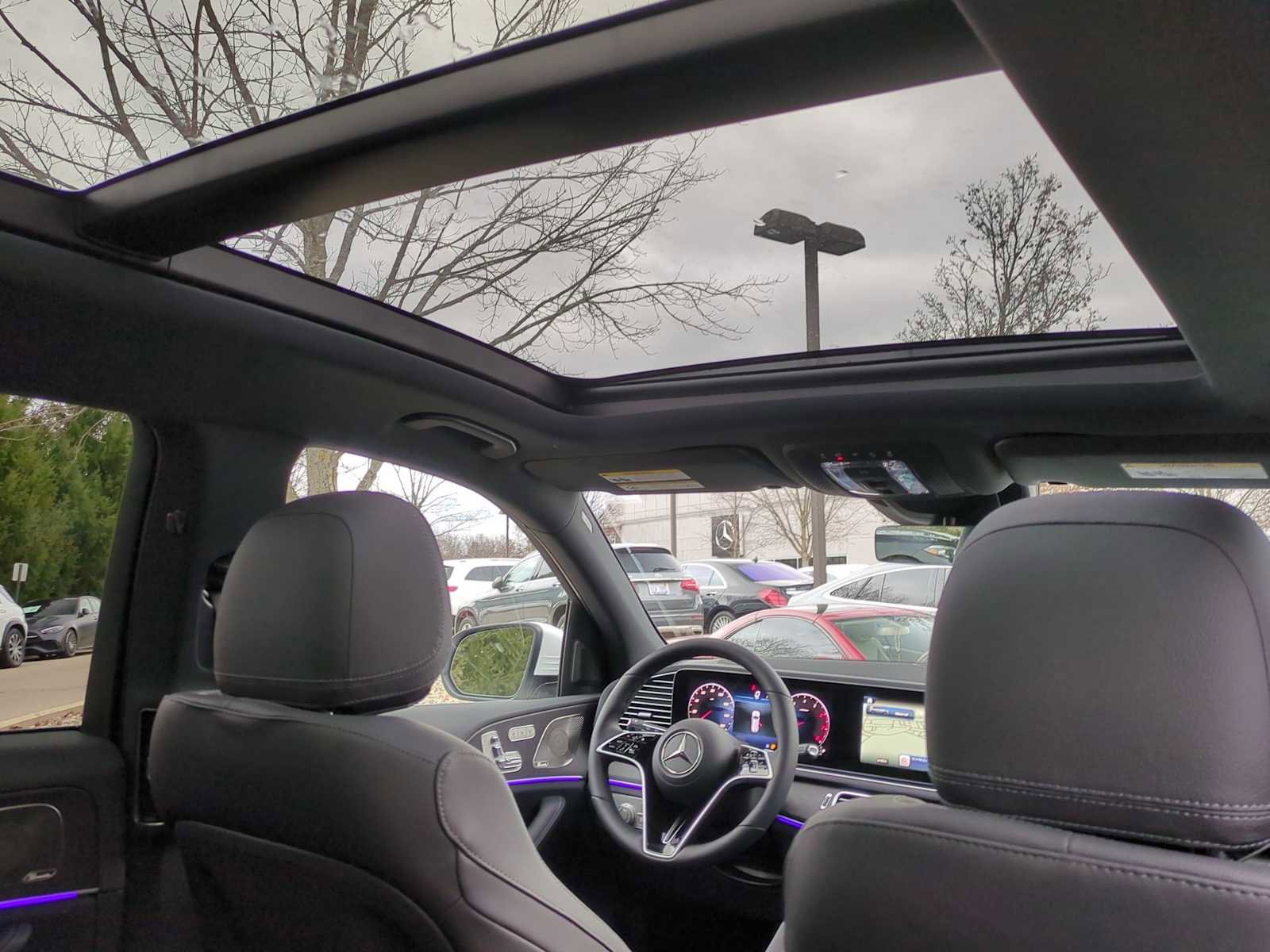 Used 2025 Mercedes-Benz GLS 450 4MATIC image 23