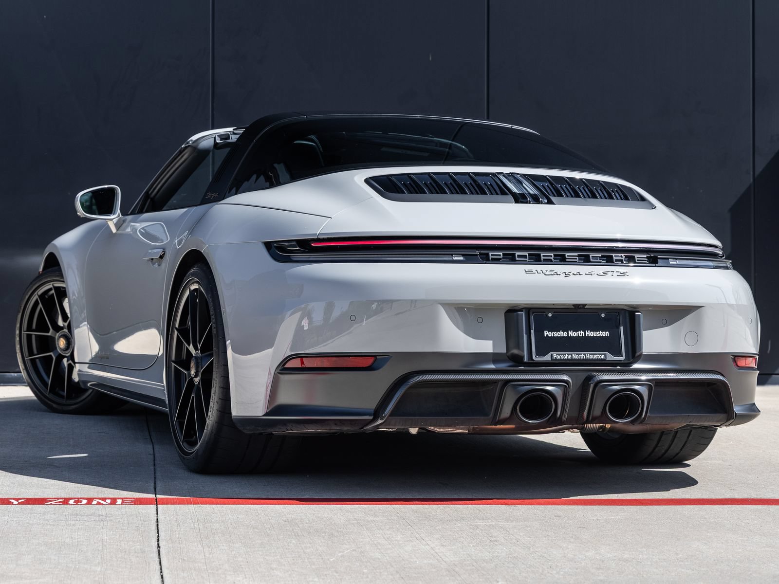 Certified 2025 Porsche 911 Targa 4 GTS AWD/4WD image 3