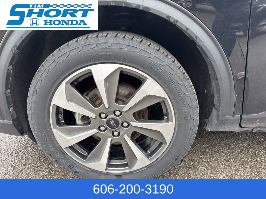 Used 2024 Ford Escape Platinum AWD/4WD image 11