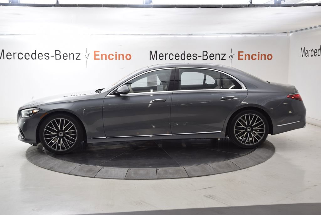 Used 2022 Mercedes-Benz S 500 4MATIC image 3