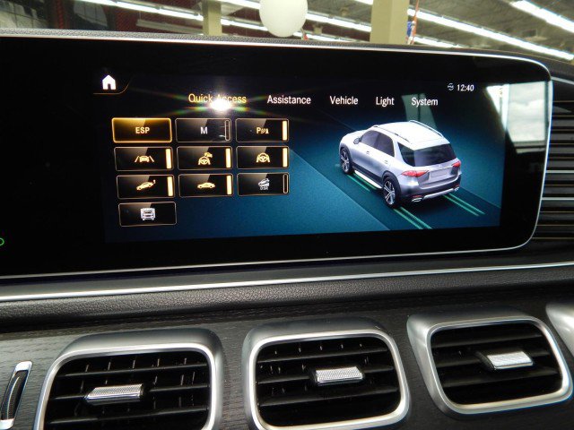 Used 2023 Mercedes-Benz GLE 450 GLE 450 AWD w/ AMG Line Exterior image 28