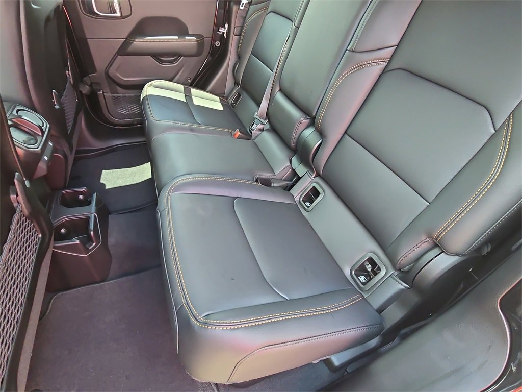 New 2025 Jeep Gladiator Sport image 14