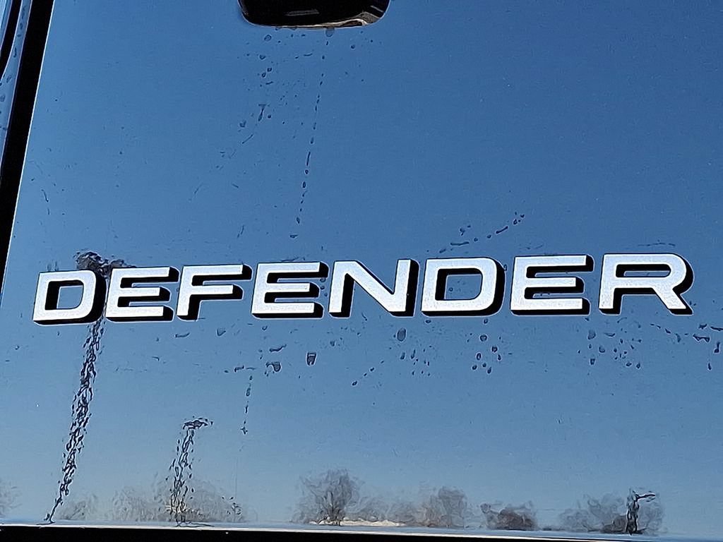 Used 2026 Land Rover Defender 110 S AWD/4WD image 20