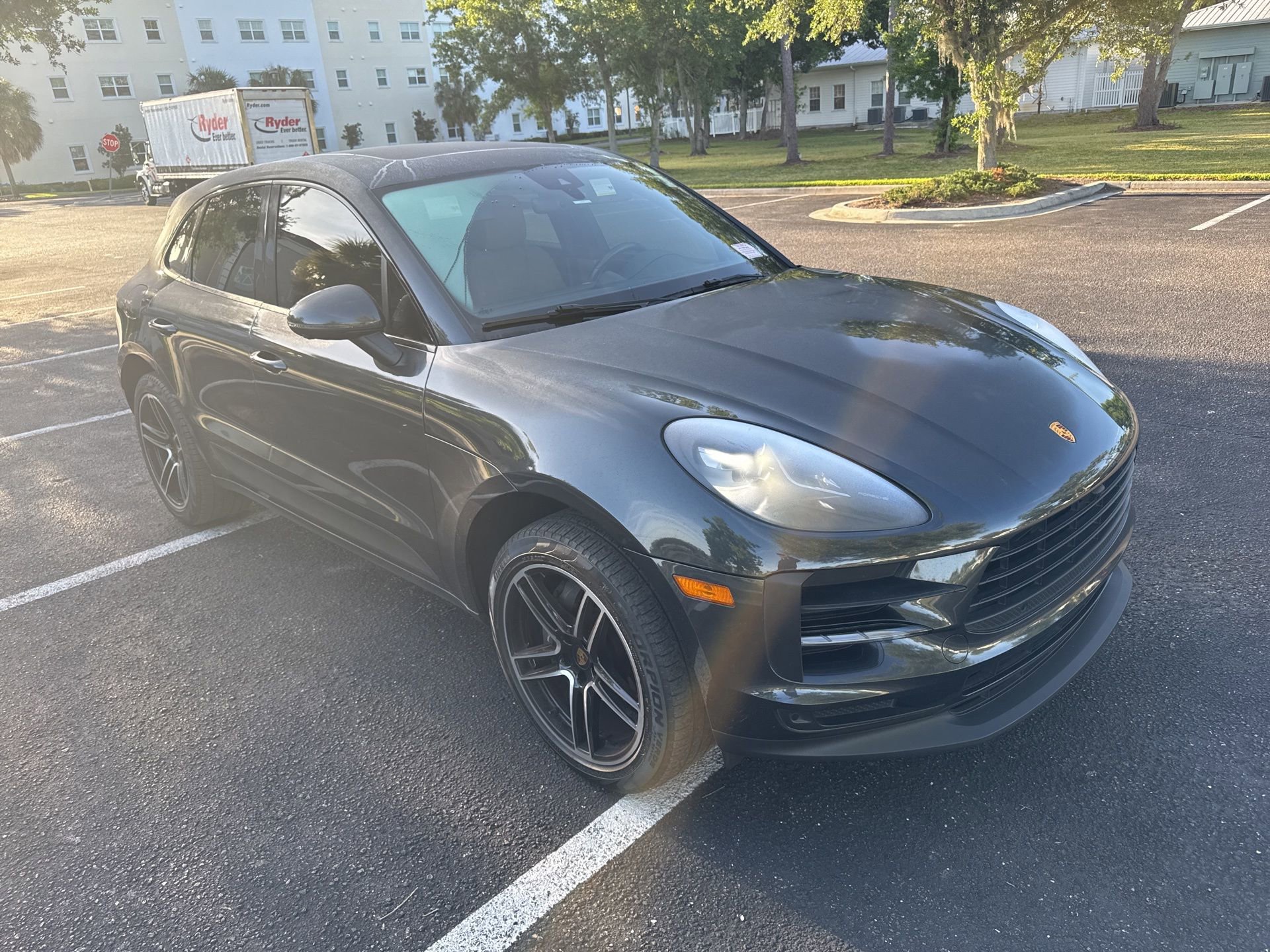 Used 2021 Porsche Macan image 1