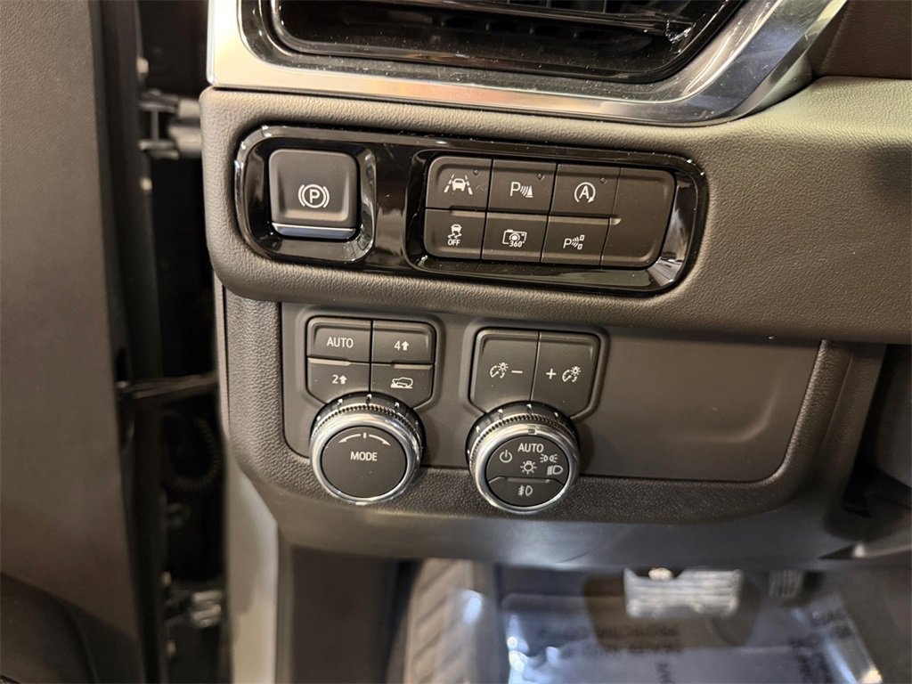 New 2026 GMC Yukon XL Elevation image 29