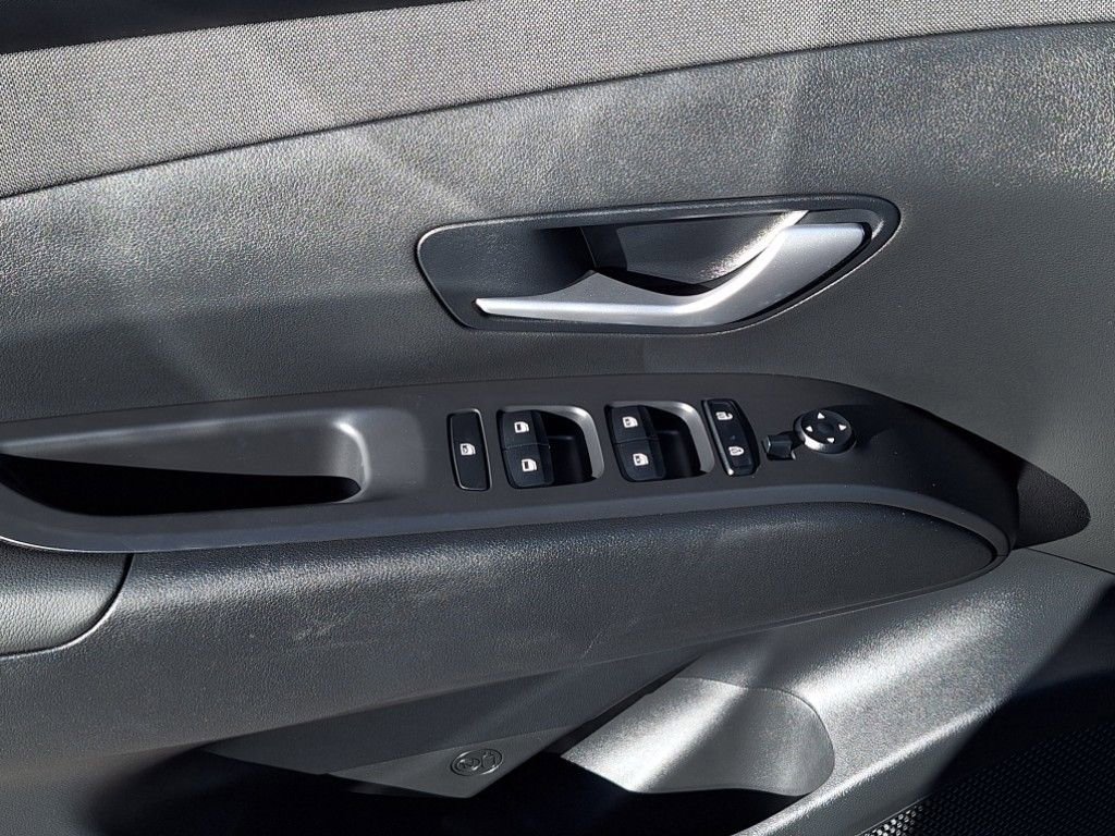 New 2024 Hyundai Tucson SEL w/ Convenience Package image 9