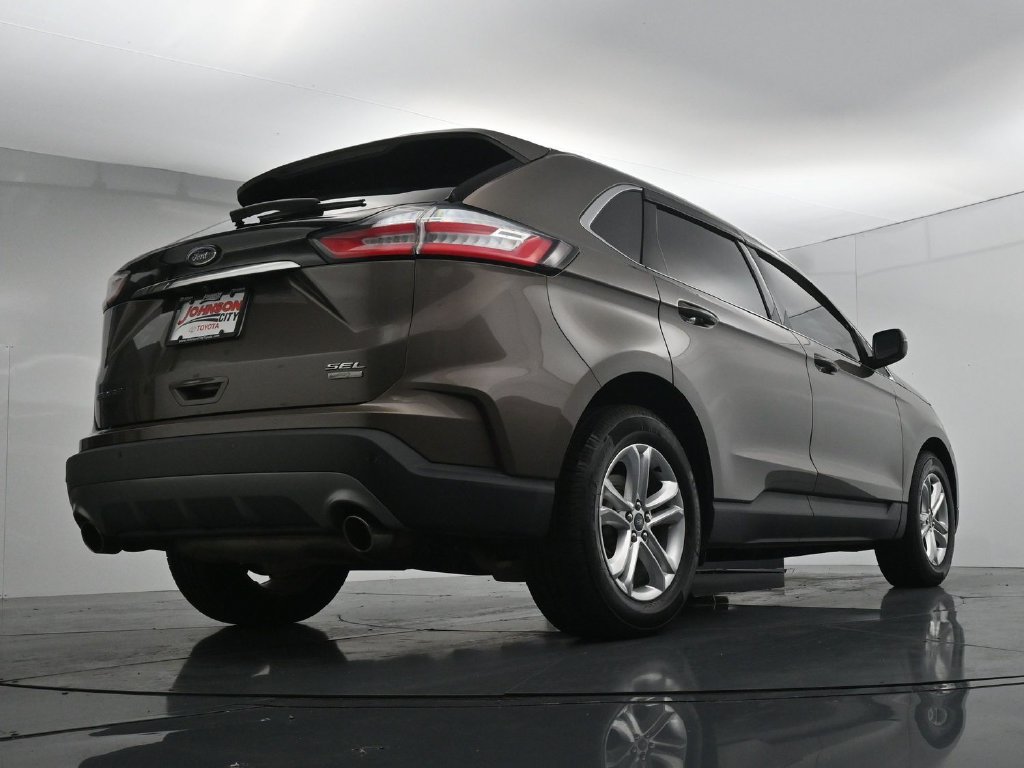 Used 2019 Ford Edge SEL AWD/4WD image 36