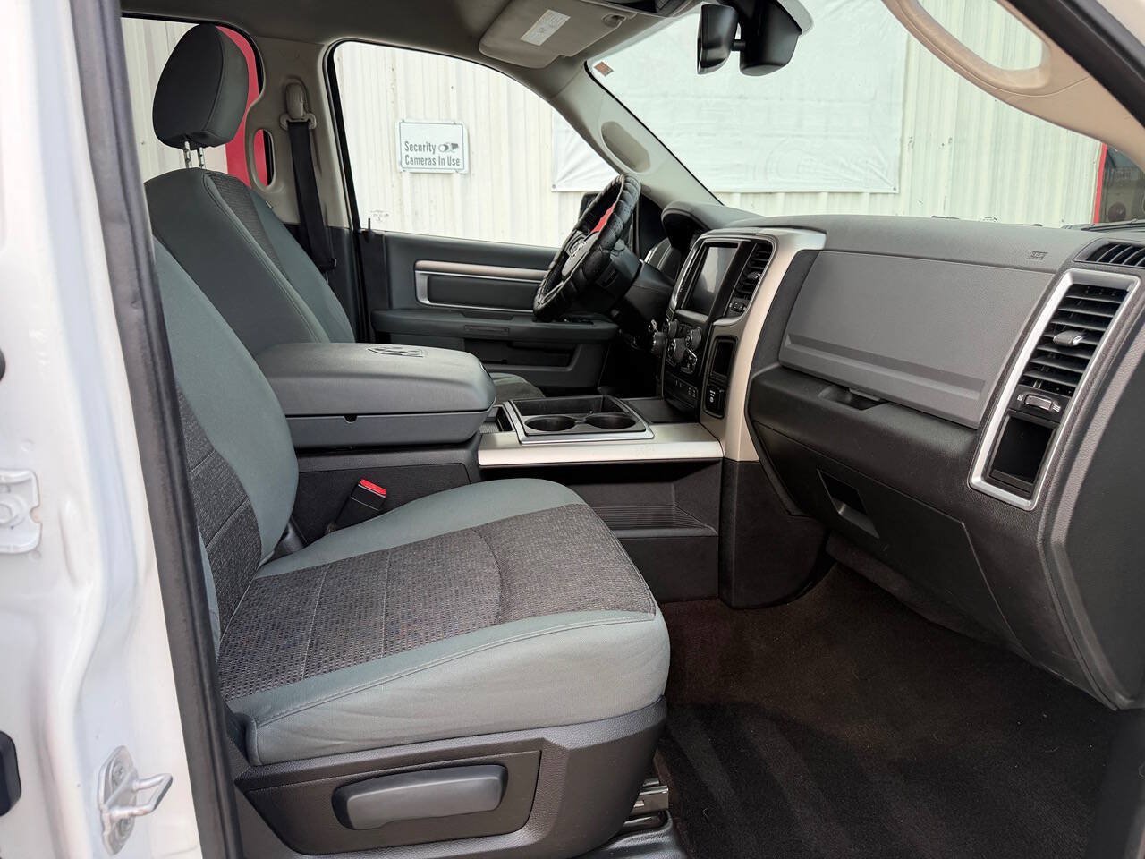 Used 2015 RAM 1500 Lone Star RWD image 19