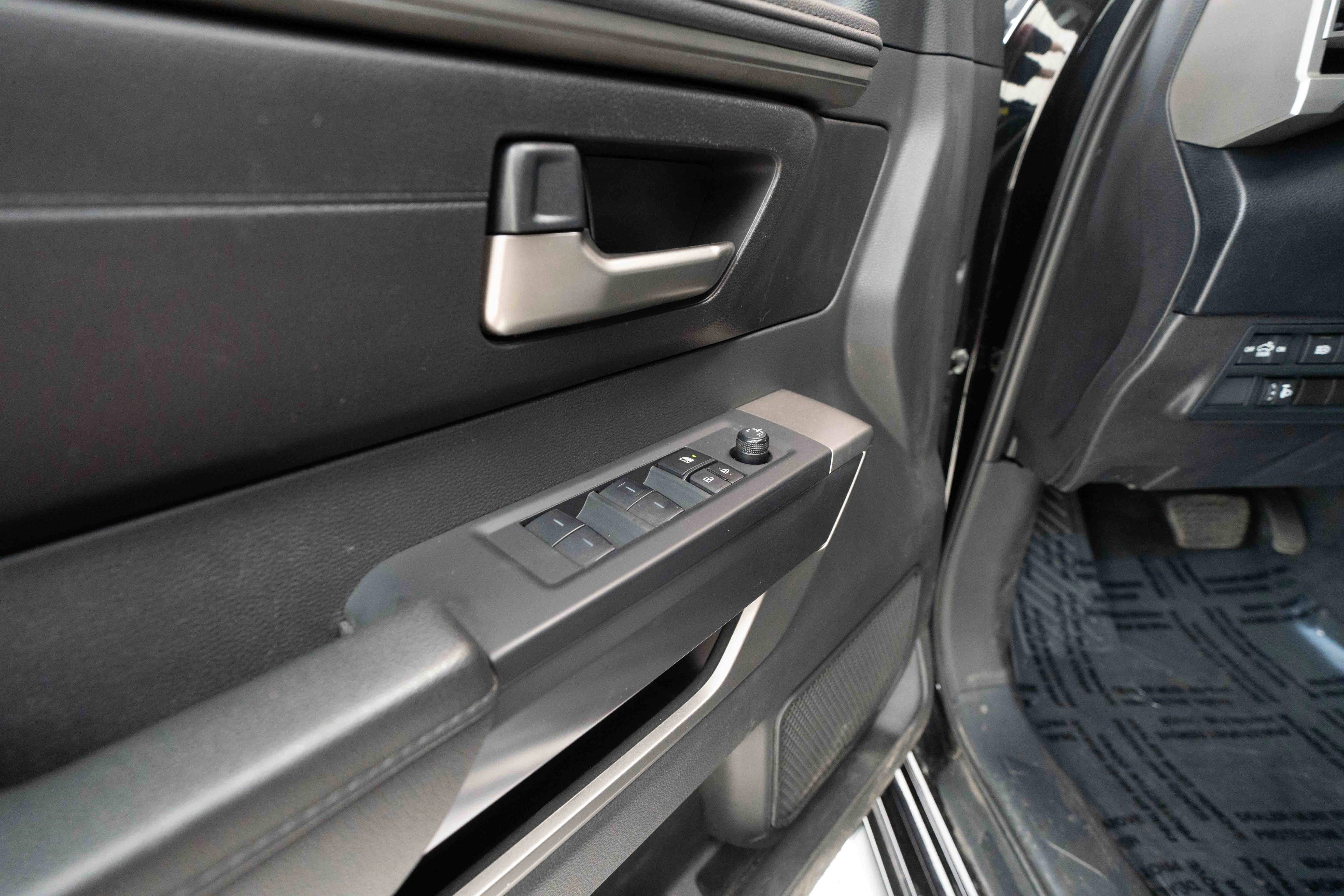 Used 2025 Toyota Tundra SR5 w/ SR5 Convenience Package image 7