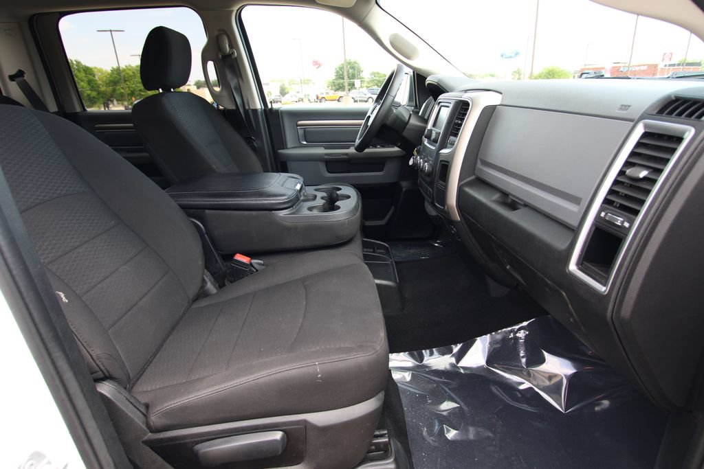 Used 2020 RAM 1500 Classic Warlock RWD image 8