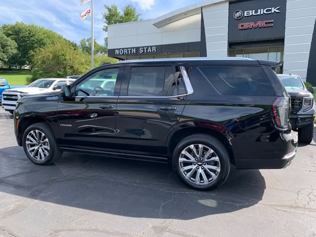 Used 2025 Chevrolet Tahoe High Country AWD/4WD image 2