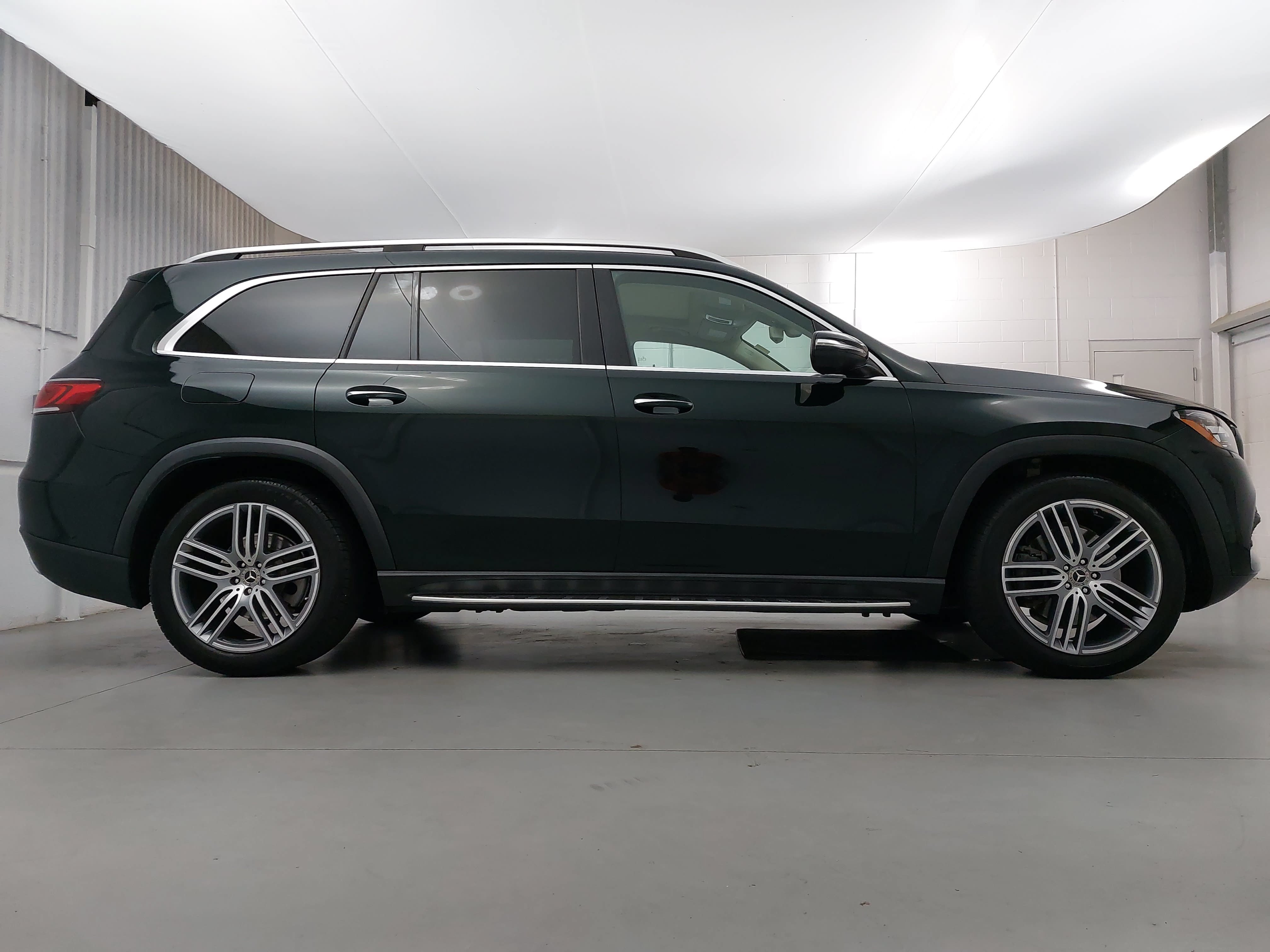 Used 2020 Mercedes-Benz GLS 450 4MATIC image 8