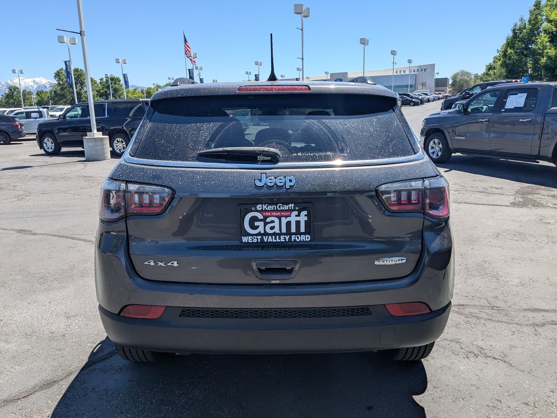 Used 2024 Jeep Compass Latitude AWD/4WD image 5