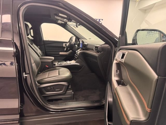 Used 2022 Ford Explorer Timberline w/ Timberline Technology Package AWD/4WD image 33