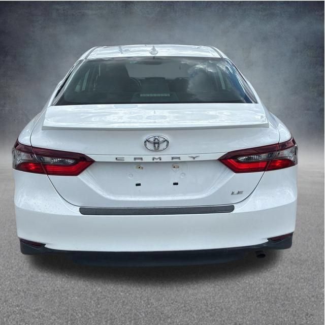 Used 2023 Toyota Camry LE FWD image 5