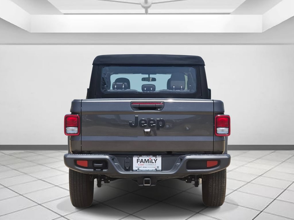 Used 2024 Jeep Gladiator Sport AWD/4WD image 6
