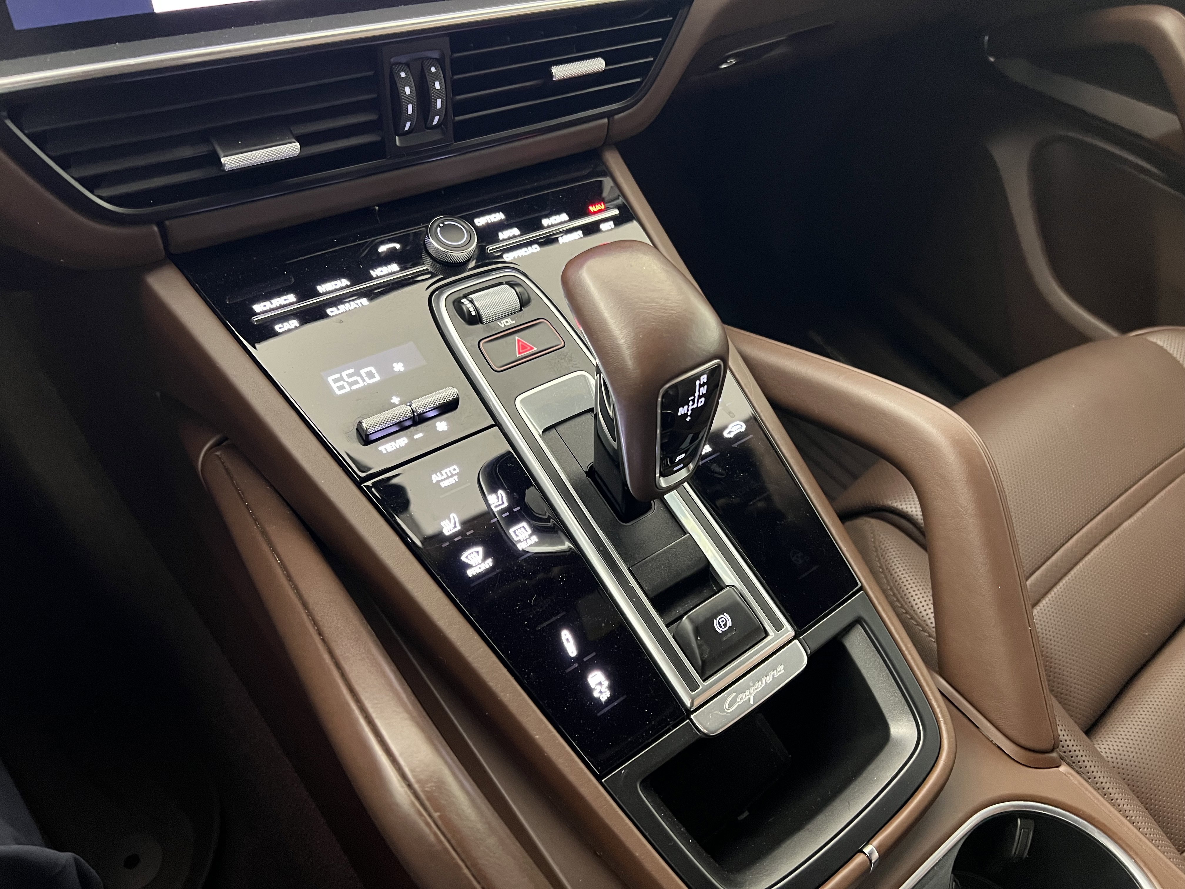 Used 2021 Porsche Cayenne GTS image 32