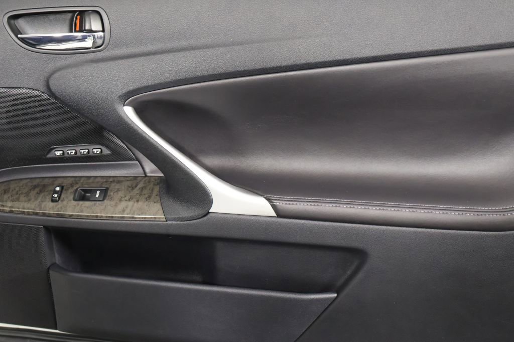 Used 2014 Lexus IS 250C 250 w/ Luxury Package image 54