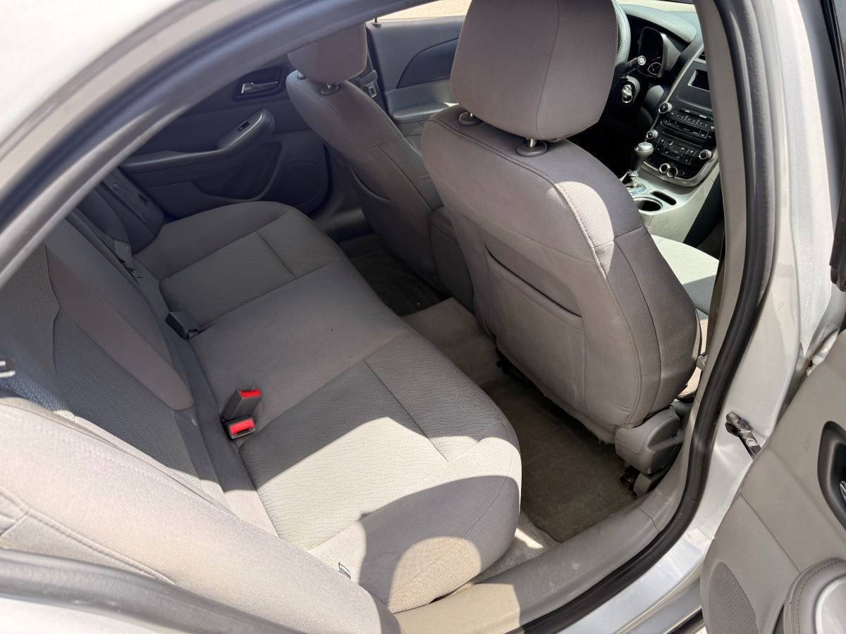 Used 2014 Chevrolet Malibu LS w/ Protection Package FWD image 11