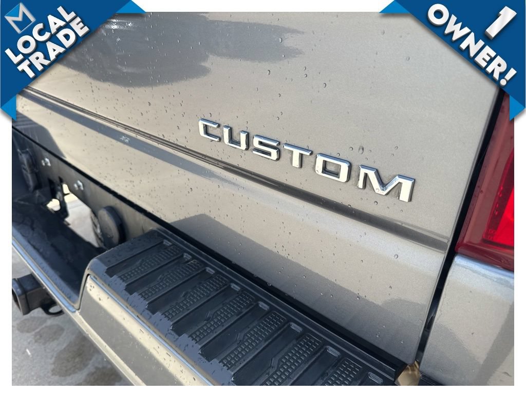 Used 2020 Chevrolet Silverado 1500 Custom w/ Custom Value Package AWD/4WD image 7