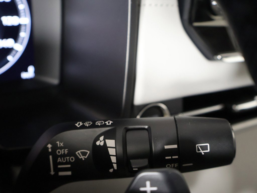 New 2025 Mitsubishi Outlander SEL image 49