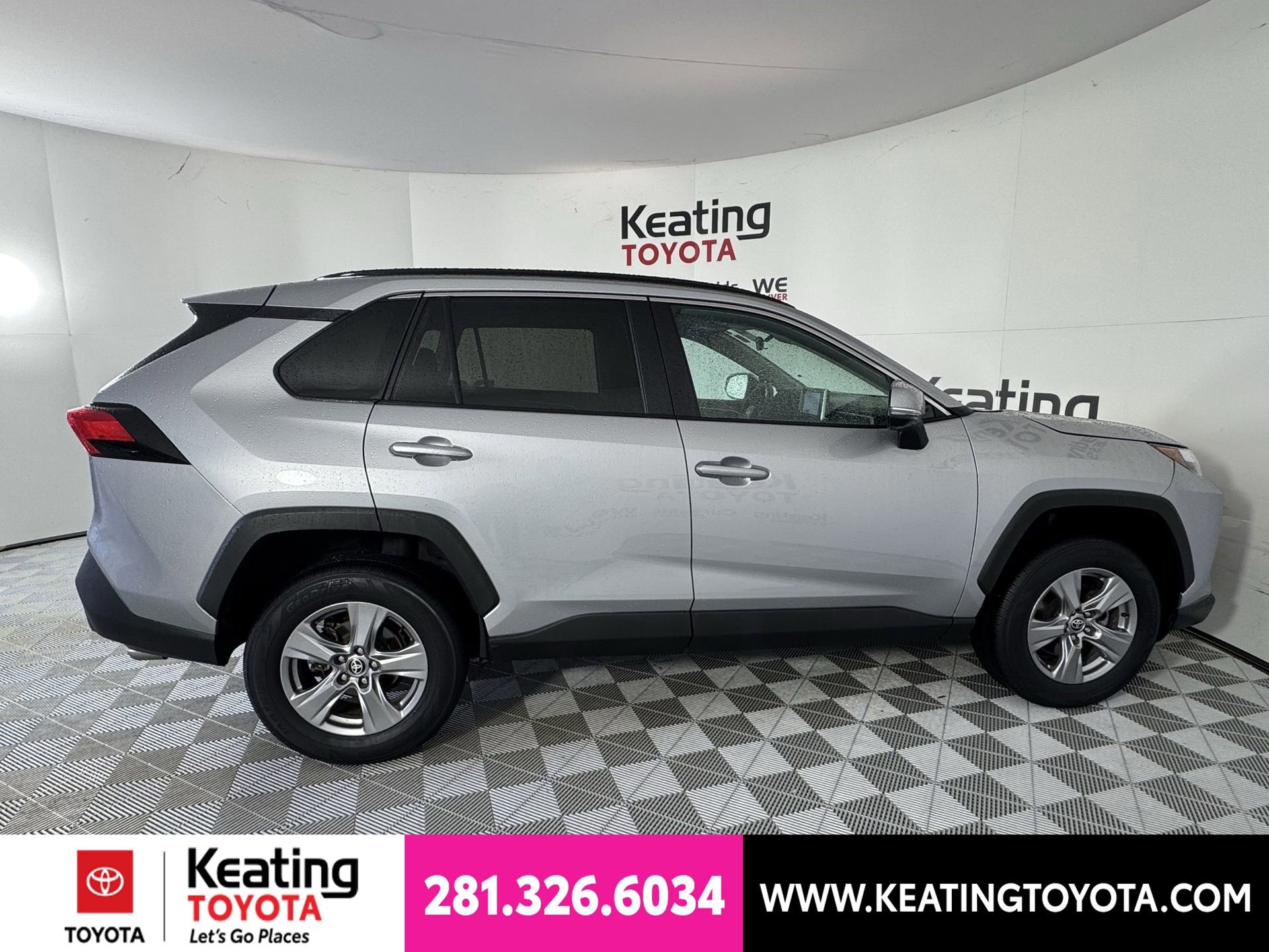 Certified 2024 Toyota RAV4 XLE FWD image 5