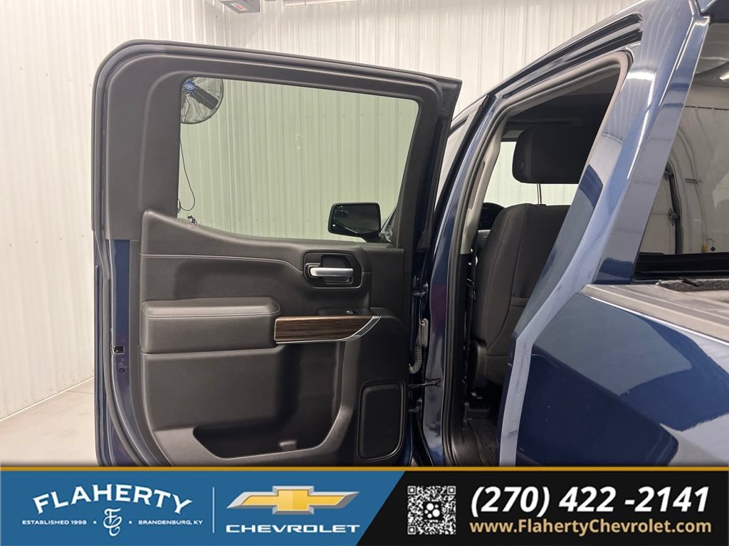 Used 2021 Chevrolet Silverado 1500 LT Trail Boss w/ Bed Protection Package AWD/4WD image 9