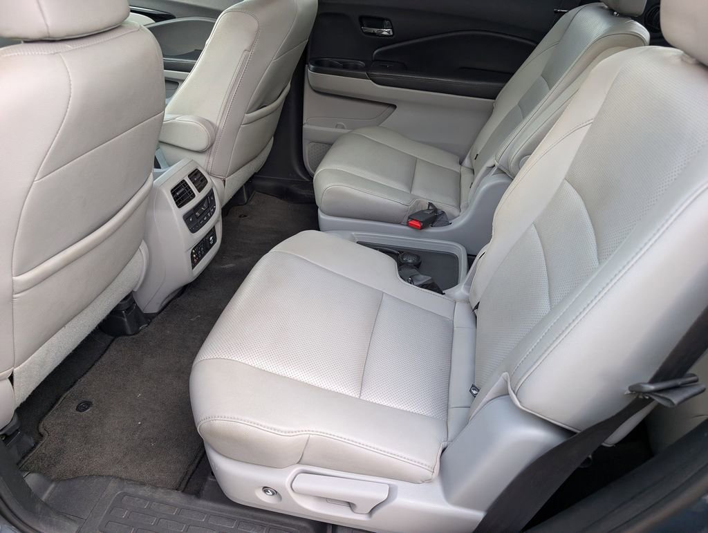 Used 2016 Honda Pilot Elite image 28